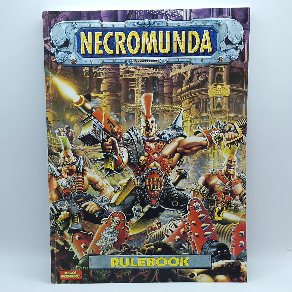 Warhammer Necromunda: 1995 Rulebook and Sourcebook (BK113)