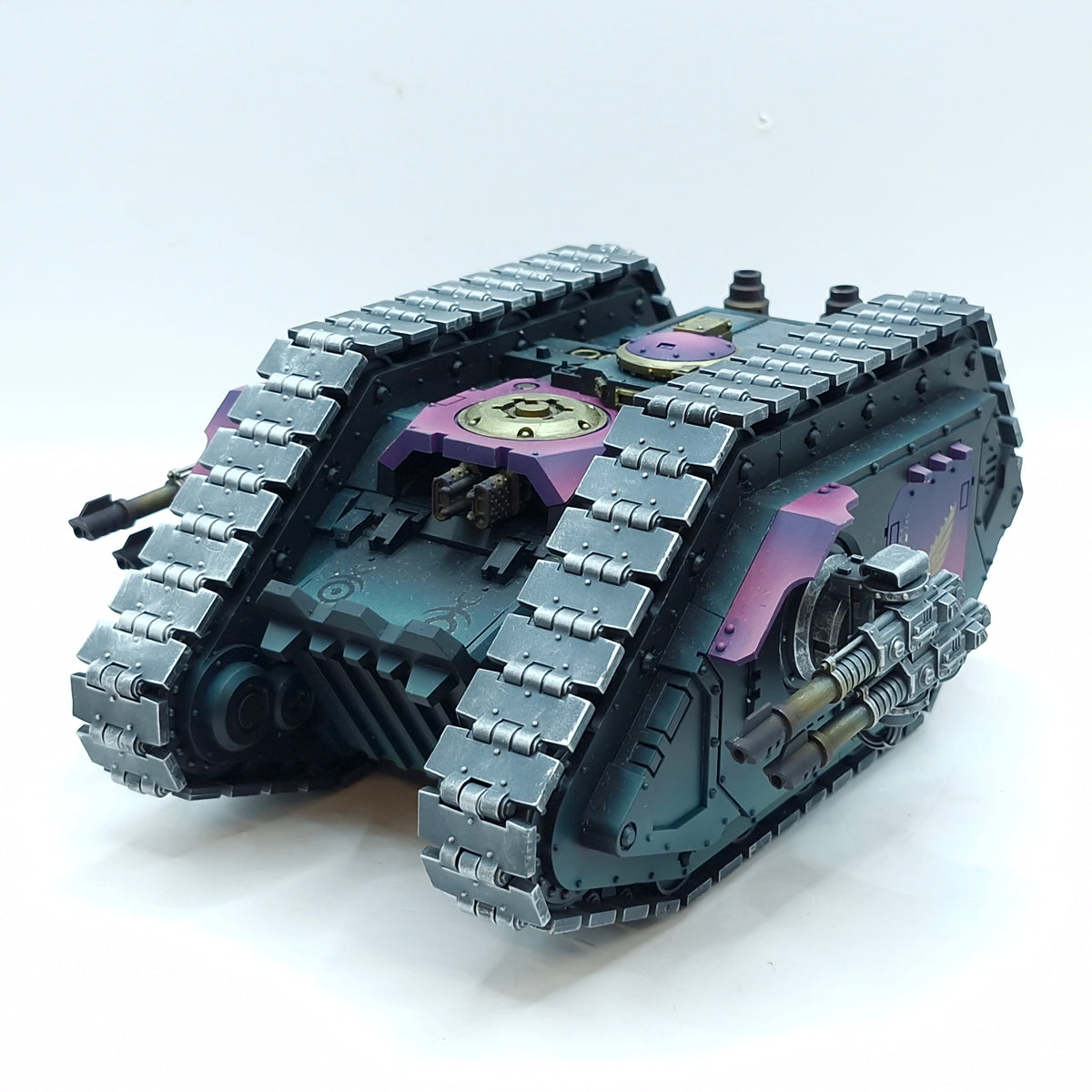 Warhammer Horus Heresy: Space Marines Emperor's Children Land Raider Carrier - Well Painted (AAZ14)