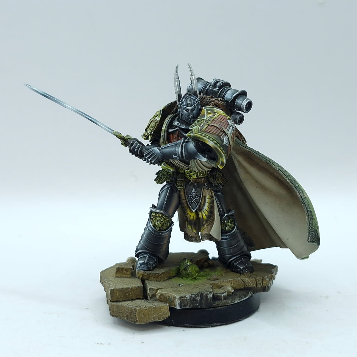 Warhammer Horus Heresy: Space Marines Dark Angels Primarch Lion El'Jonson - Pro Painted (BTZ09)