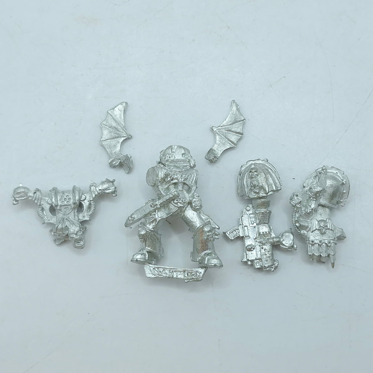Warhammer 40k: Chaos Space Marines Night Lords Metal Hero - Rare OOP (BH174)