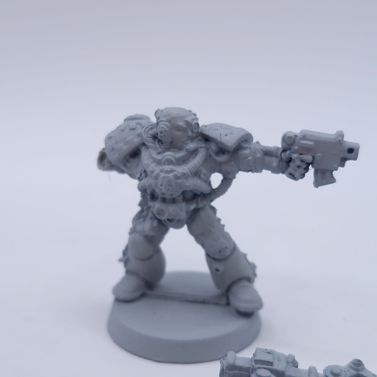Warhammer 40k: Space Marines 2nd Edition Metal Techmarine BO042