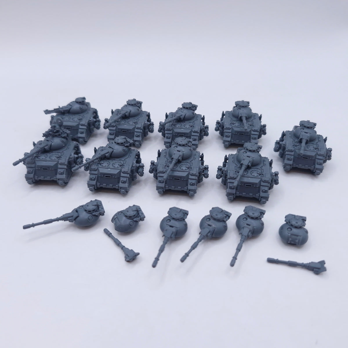 Warhammer Legions Imperialis: Predator Squadron with Weapon Options BP082