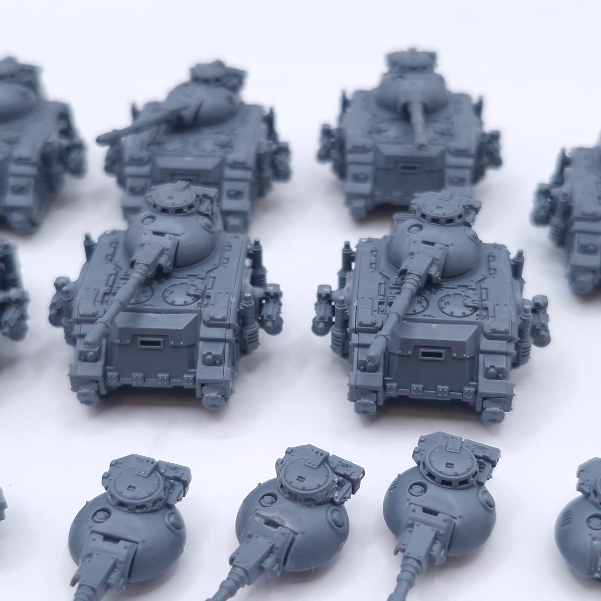 Warhammer Legions Imperialis: Predator Squadron with Weapon Options BP082