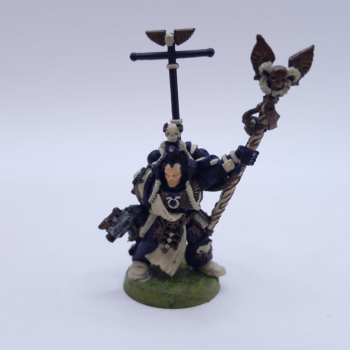 Warhammer 40k: Space Marines Tigurius with 3rd Edition Captain Painted BJ181