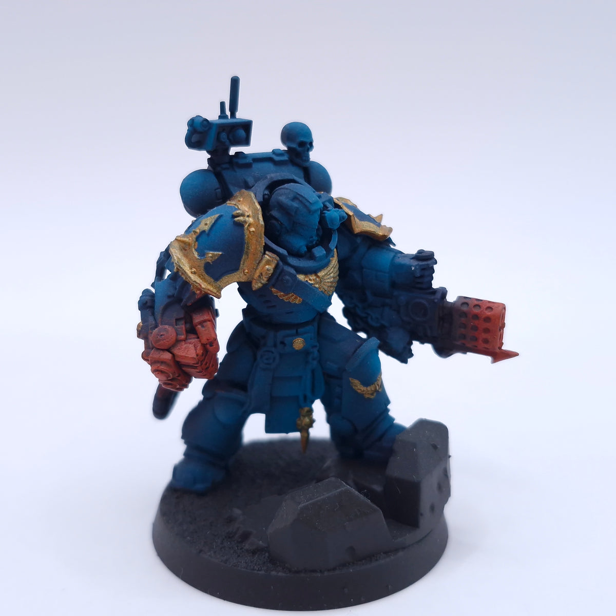 Warhammer 40k: Space Marines Tor Garadon Gravis Captain Conversion AE215
