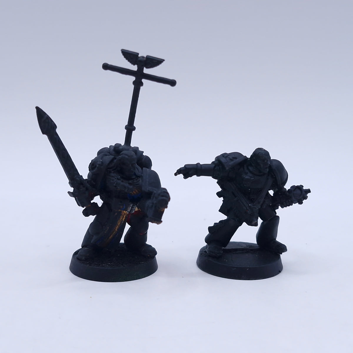 Warhammer 40k: Space Marines Veteran Sergeant and Lexicanum Librarian Metal BA040