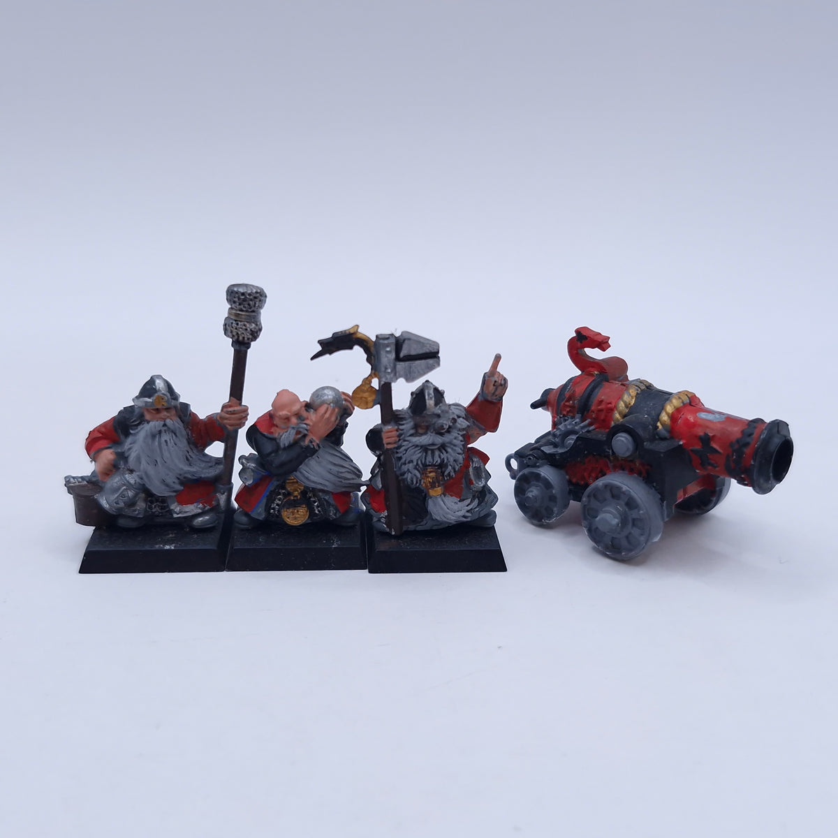Warhammer Old World: Dwarfen Mountain Holds Dwarf Cannon Crew Plastic AD126