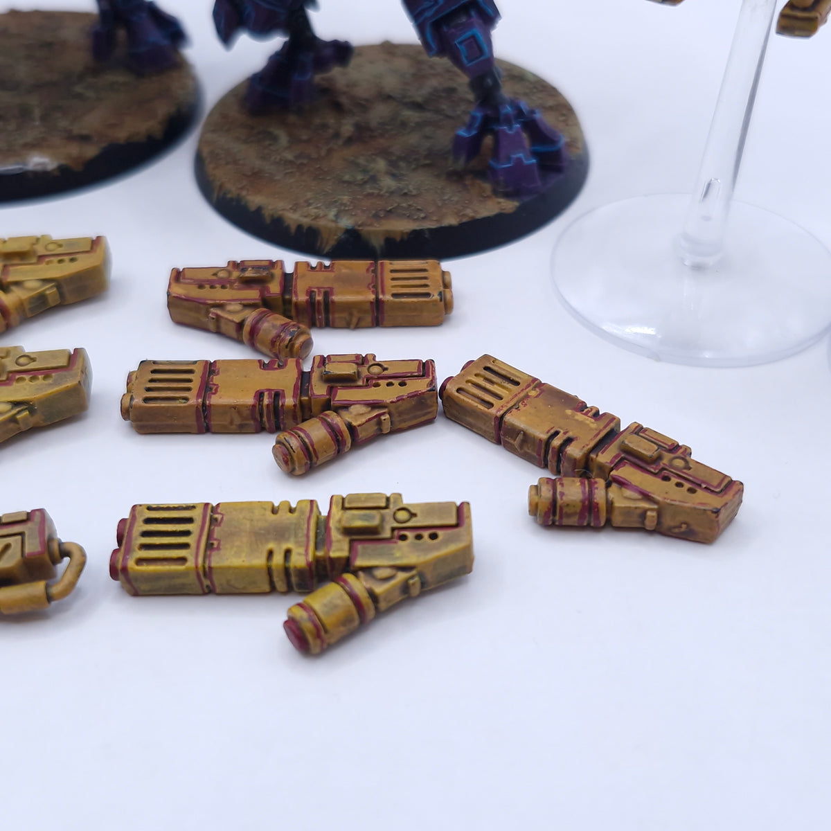 Warhammer 40k: T'au XV8 Crisis Battlesuit Team Painted BTB42