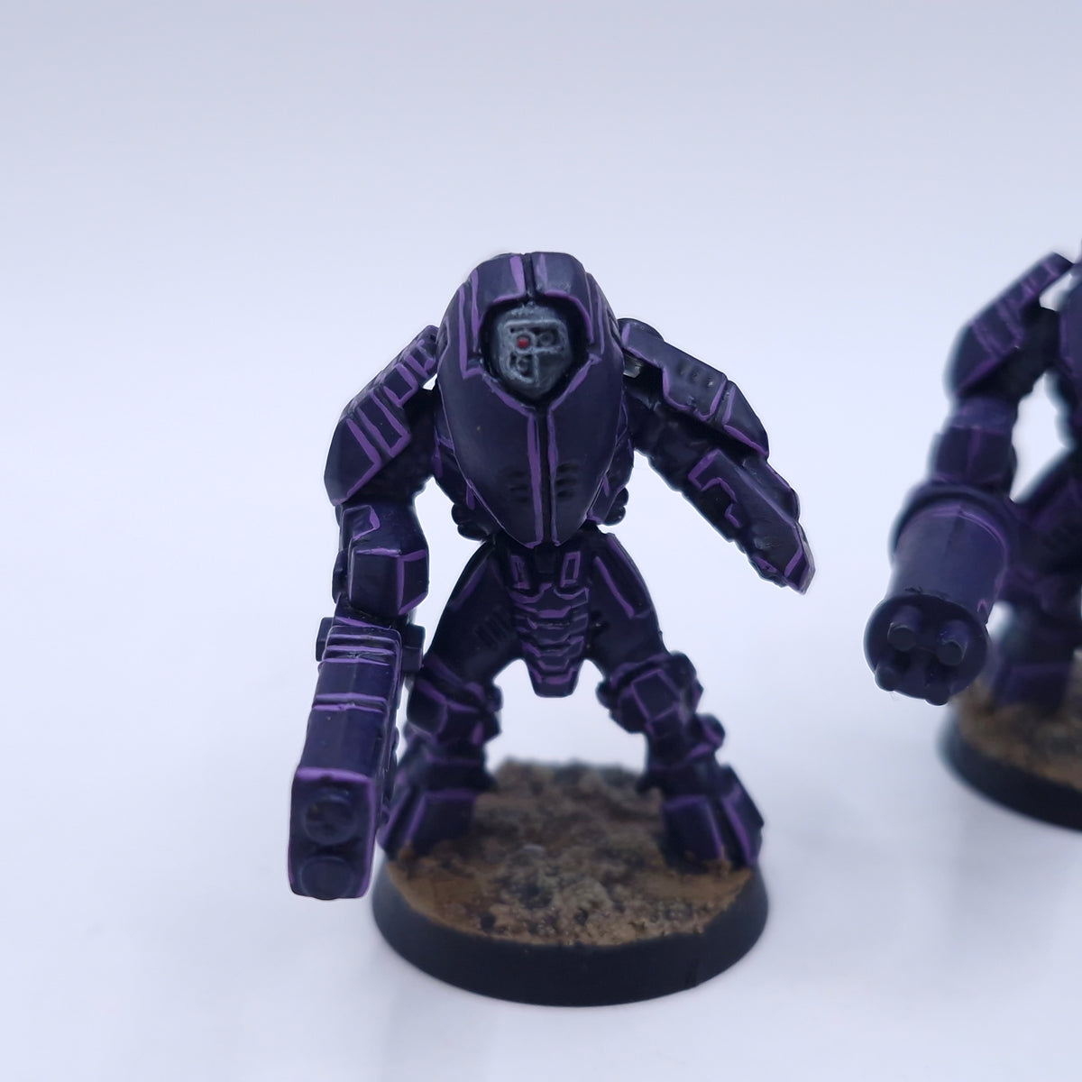 Warhammer 40k: T'au XV26 Stealth Battlesuits Painted BC033