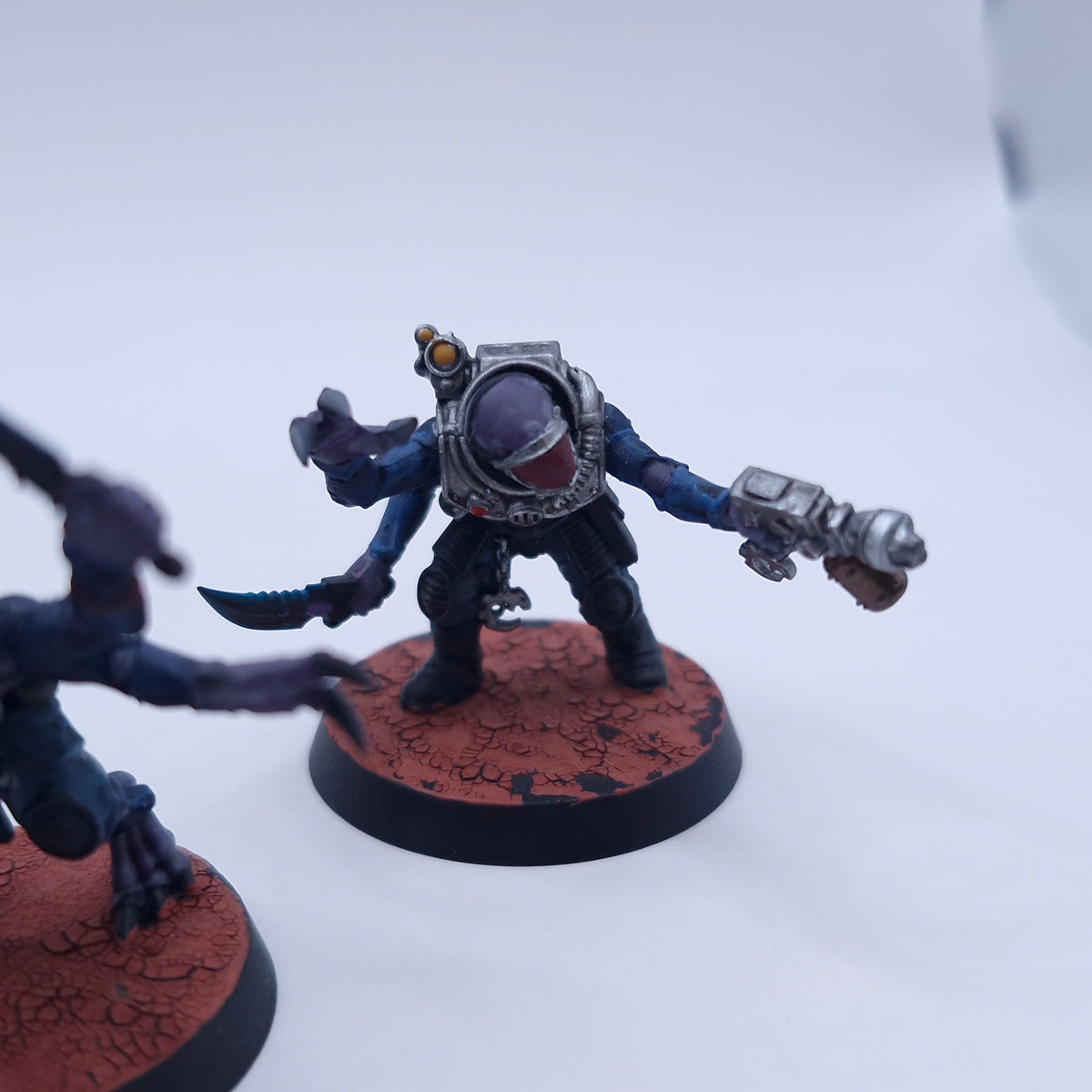 Warhammer 40k: Genestealer Cults Acolyte Hybrids with Acolyte Iconward Painted BTA17