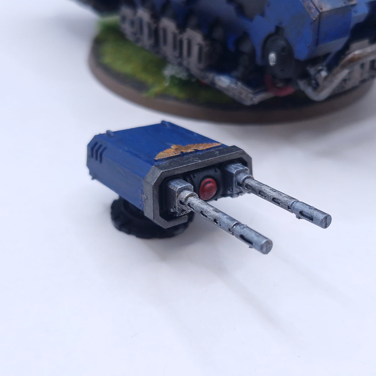 Warhammer 40k: Space Marines Impulsor Painted AEZ15