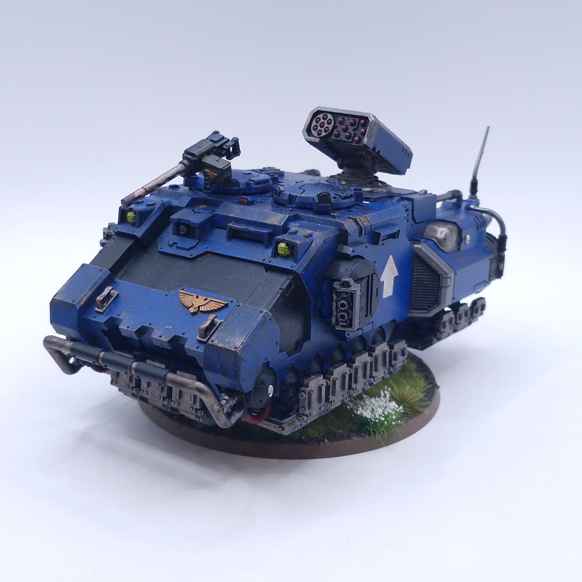 Warhammer 40k: Space Marines Impulsor Painted AEZ15