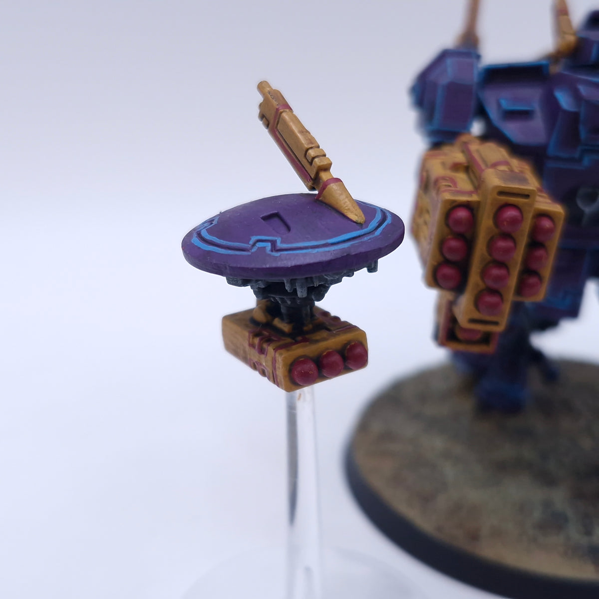 Warhammer 40k: T'au Broadside Battlesuit Painted BTB45