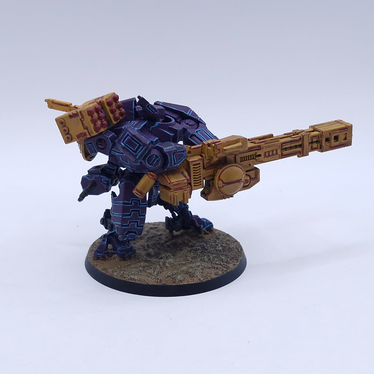 Warhammer 40k: T'au Broadside Battlesuit Painted BTB18