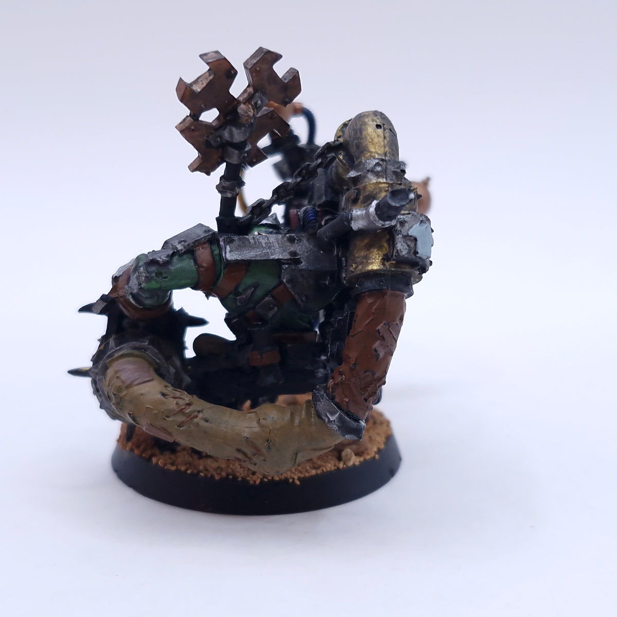 Warhammer 40k: Orks Big Mek with Shokk Attack Gun Painted BTC01