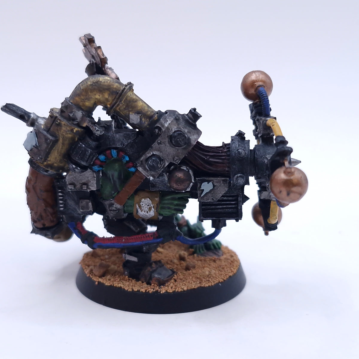 Warhammer 40k: Orks Big Mek with Shokk Attack Gun Painted BTC01