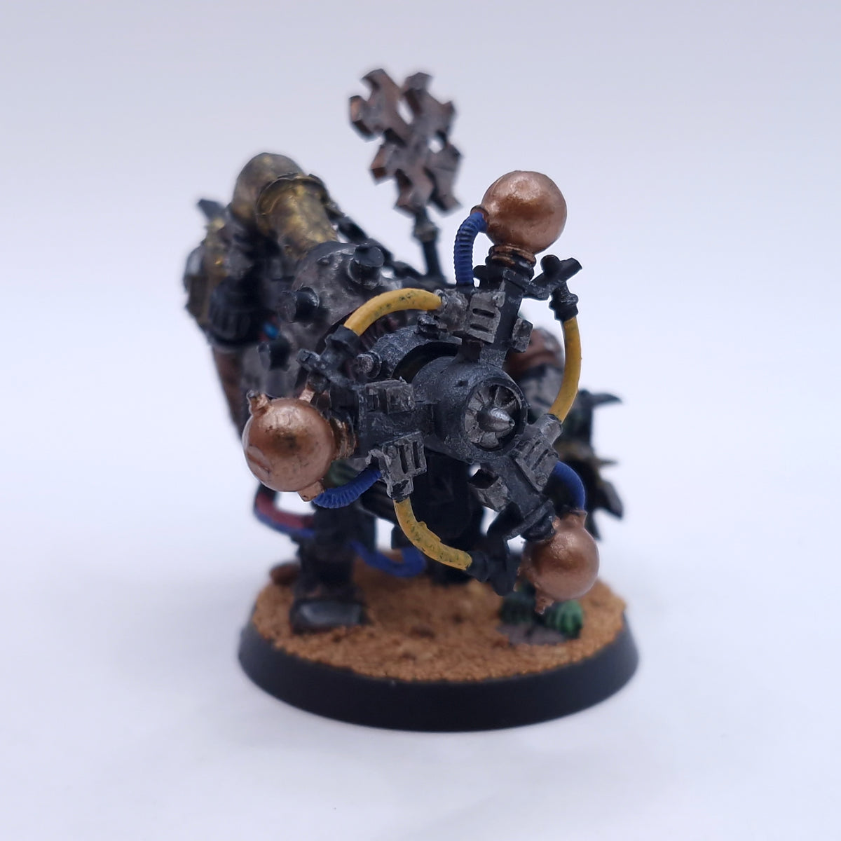 Warhammer 40k: Orks Big Mek with Shokk Attack Gun Painted BTC01