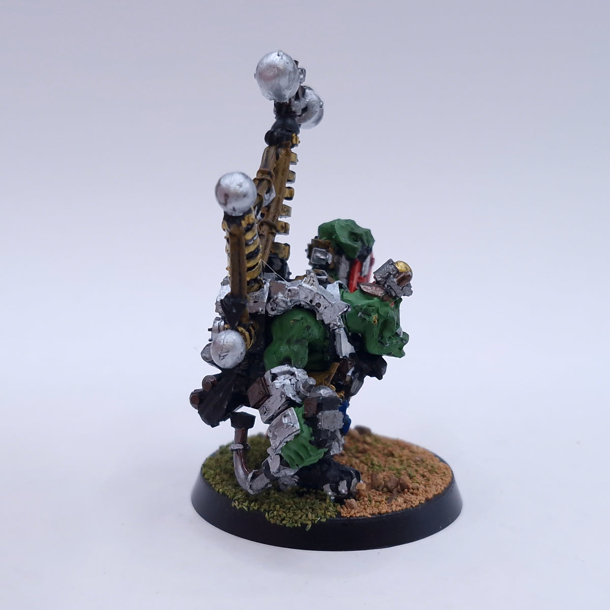 Warhammer 40k: Orks Big Mek with Custom Force Field Painted AI277