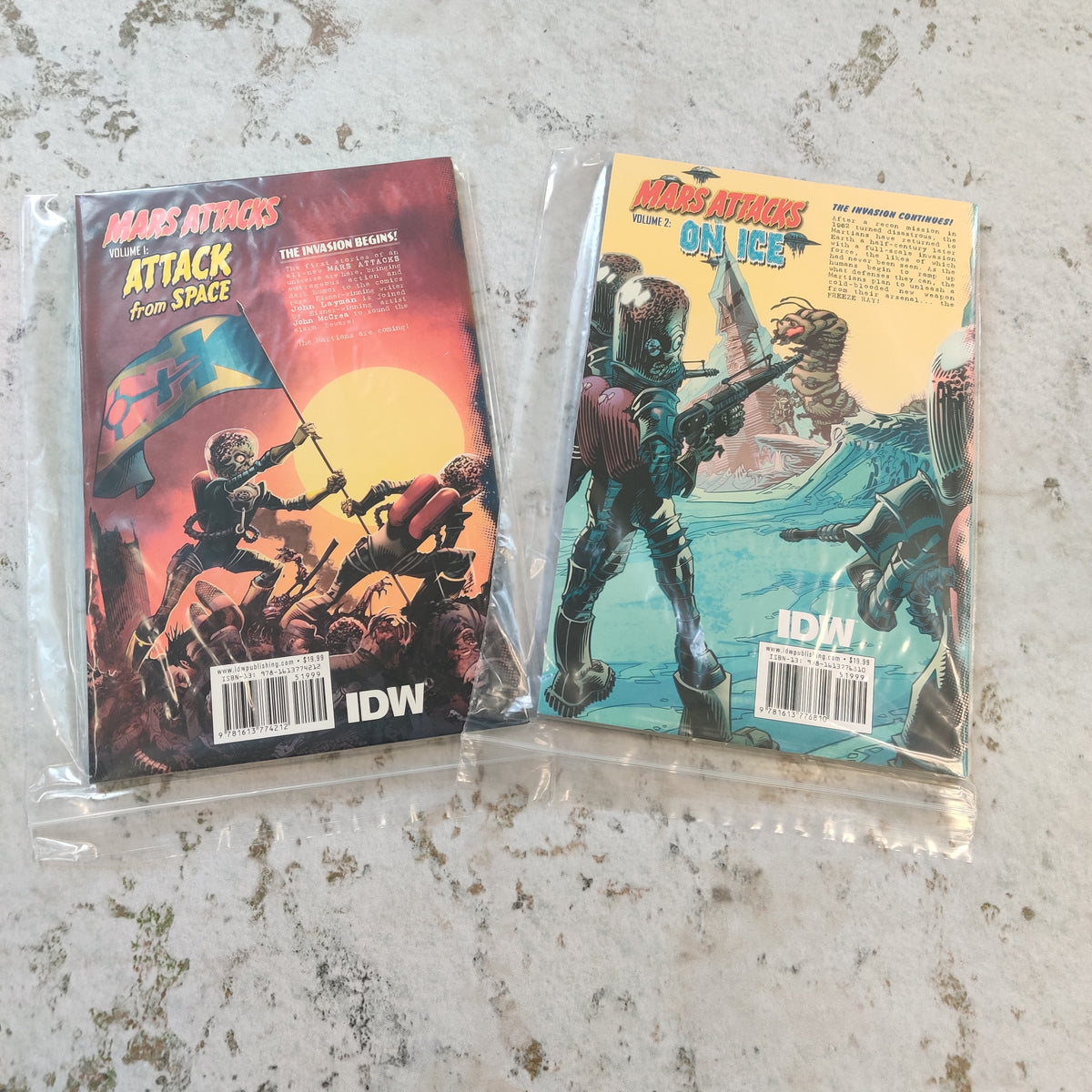 IDW Mars Attacks Volumes 1 and 2 Attack from Space & On Ice BB085