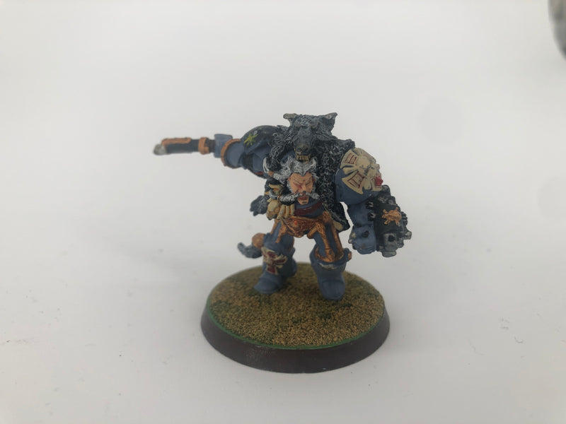 Space Marines Logan Grimnar Metal - Missing Axe Head AF075-0927