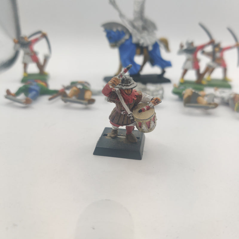Warhammer Fantasy Bretonnian Damsel Mounted and 9 Archers Metal / Plastic AO036-0404