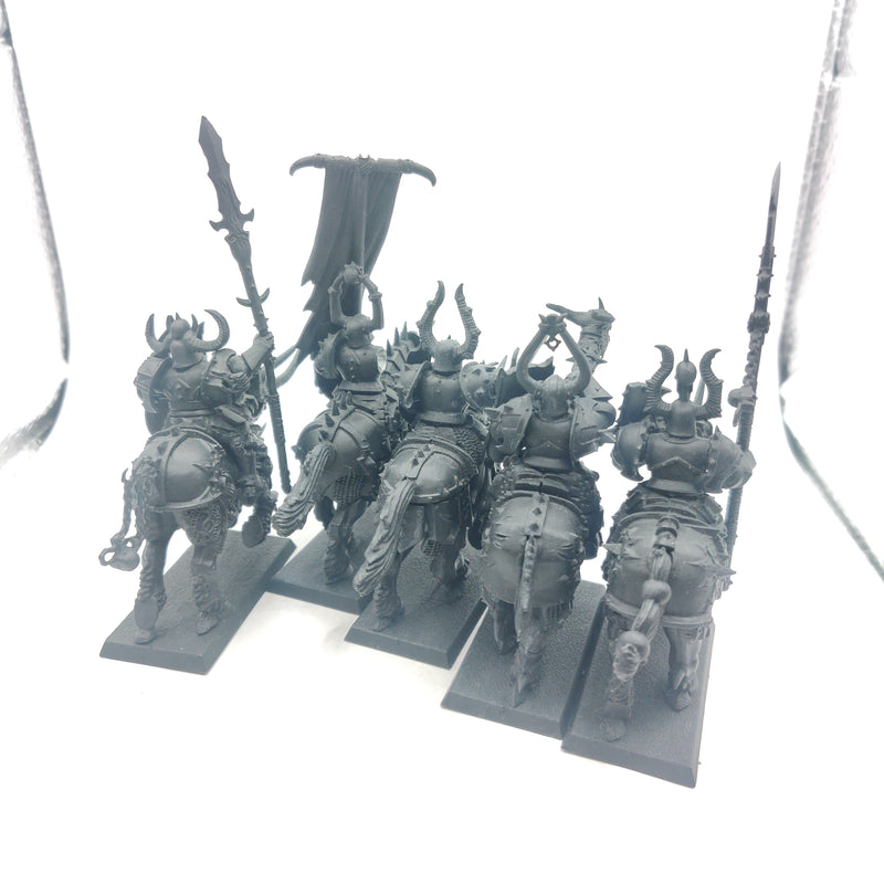 Warhammer The Old World Chaos Knights x5 Plastic AL007