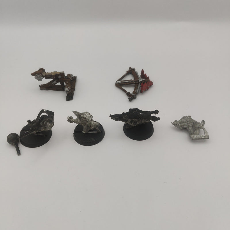 Warhammer Fantasy Night Goblin Fanatics and Bolt thrower AA008