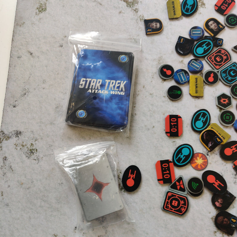 Star Trek Attack Wing Federation vs Klingons Starter Set AY151