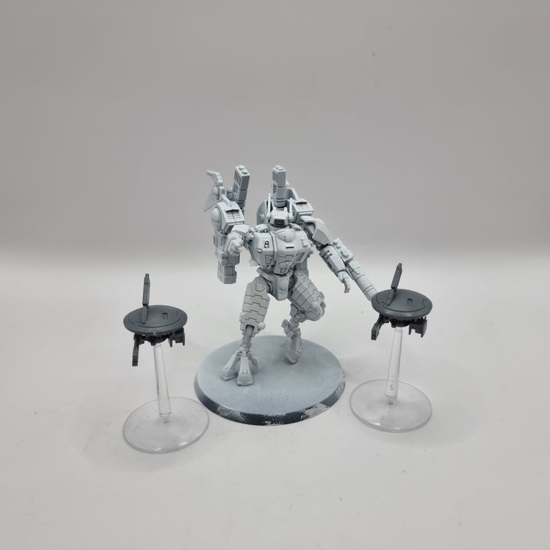 Warhammer 40k: T'au Empire Coldstar Battlesuit (AE069)