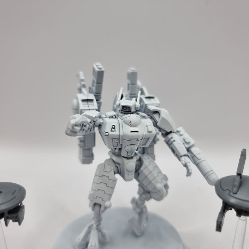 Warhammer 40k: T'au Empire Coldstar Battlesuit (AE069)