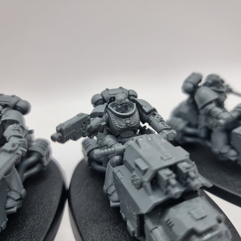 Warhammer 40k: Space Marine Outriders (AL008)