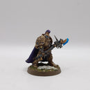 Warhammer 40k: Adeptus Custodes Shield Captain - Well Painted (AZ117)