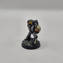 Warhammer 40k Legion of the Damned Space Marine with Flamer AW080