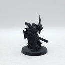 Warhammer 40k: Space Marine Lieutenant with Storm Shield (AF088)
