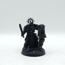 Warhammer 40k: Space Marine Indomitus Captain with Relic Shield (BC155)
