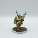 Warhammer 40k: Death Guard Icon Bearewr and Biologus Putrifier (AZ045)