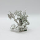 Warhammer 40k: Space Marine Metal Techmarine and Servitors (AA209)