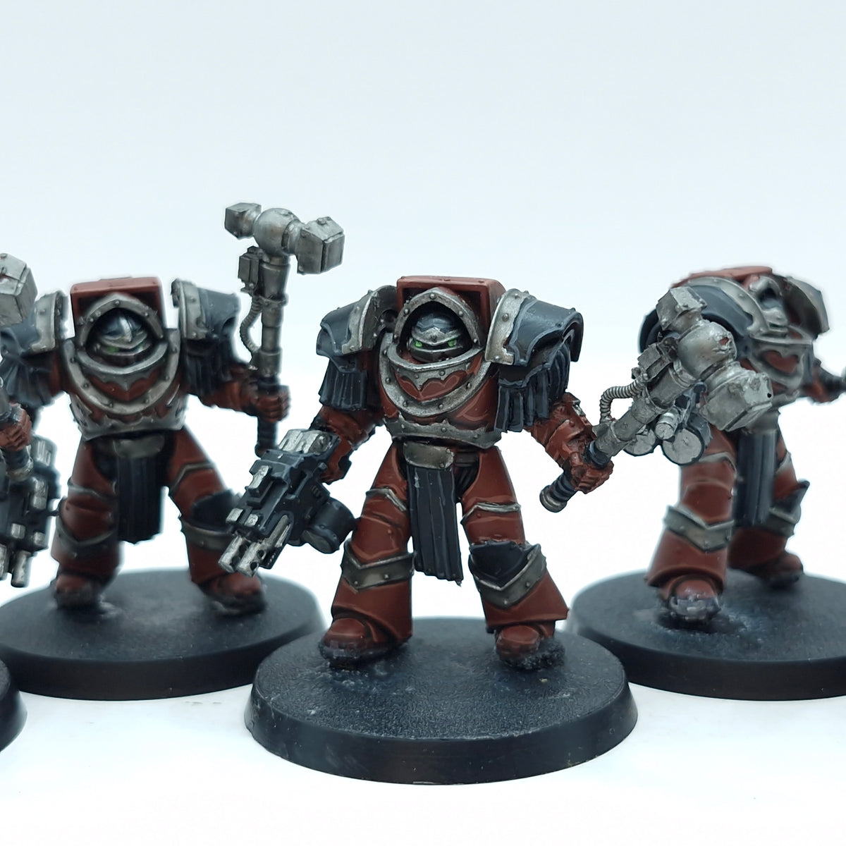 Warhammer Horus Heresy: Space Marine Word Bearers Cataphractii Terminators - Well Painted (BTD65)