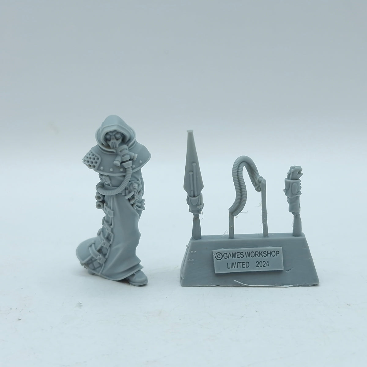 Warhammer Necromunda: Yageloth, the Master of Whispers Delaque Bounty Hunter - Missing Cloak (AI144)