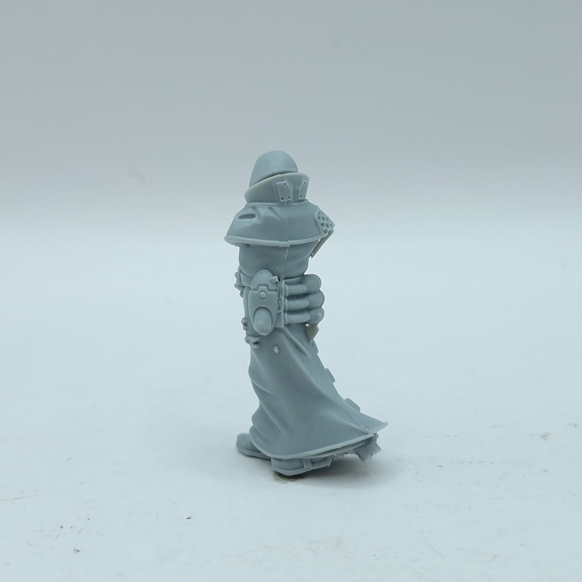 Warhammer Necromunda: Yageloth, the Master of Whispers Delaque Bounty Hunter - Missing Cloak (BSB31)