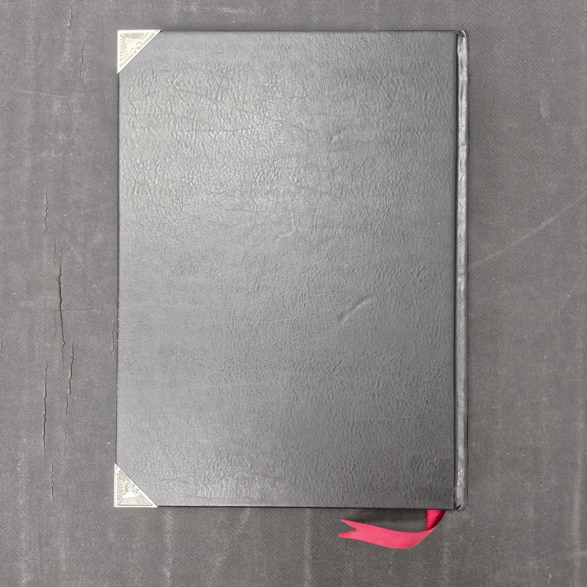 Warhammer The Horus Heresy: Book 4 Conquest Forgeworld Hardback (BL162)