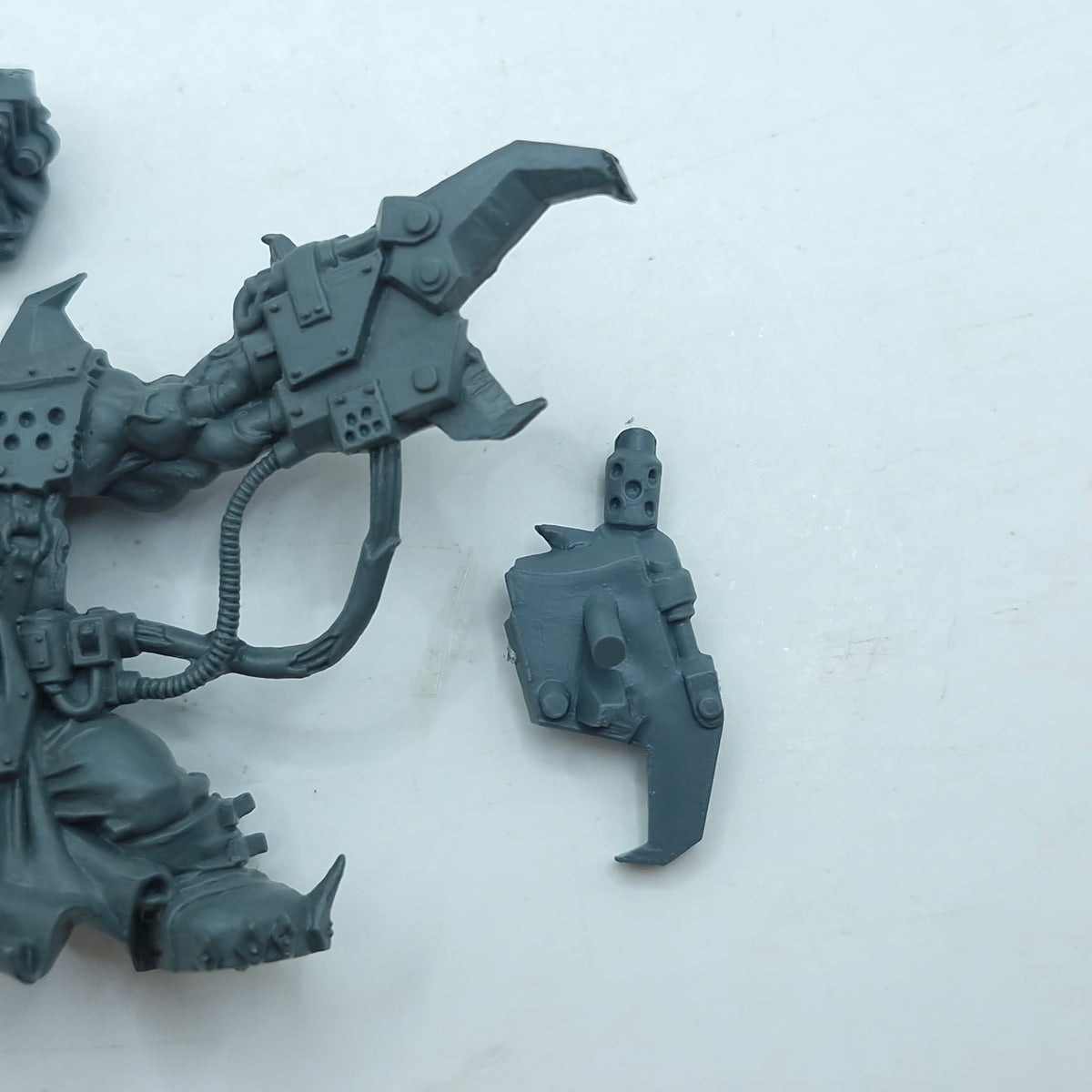 Warhammer 40k: Orks Assault on Black Reach Warboss - Unassembled (BR031)