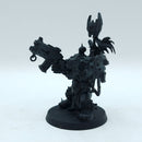 Warhammer 40k: Orks Assault on Black Reach Warboss (AC102)
