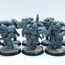 Warhammer 40k: Space Marines Black Templars Assault Intercessors (AZ145)