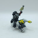 Warhammer 40k: Space Marines Metal Chaplain on Attack Bike (AW103)