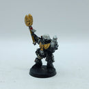 Warhammer 40k: Space Marines Metal Chaplain (AW093)