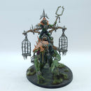 Warhammer Age of Sigmar: Orruk Warclans Swampboss on Skumdrekk - Painted (AU070)