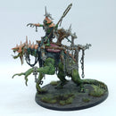 Warhammer Age of Sigmar: Orruk Warclans Swampboss on Skumdrekk - Painted (AU070)