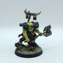 Warhammer 40k: Ork Bigboss and Banner Nob Armageddon - Painted (BR117)