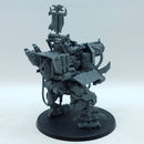Warhammer 40k: Orks Armageddon Big Mek Dakkarig (AX092)